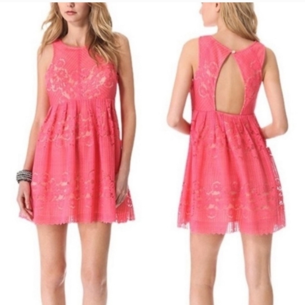 FREE PEOPLE Dress ROCCO Cherry Floral Lace Pointelle Lined Cut Out Back Size 2